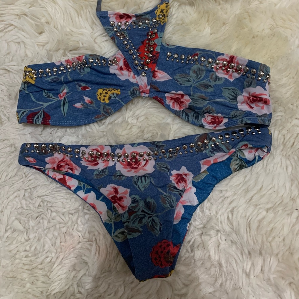 Beach Riot blue bikini - Picture 4 of 7